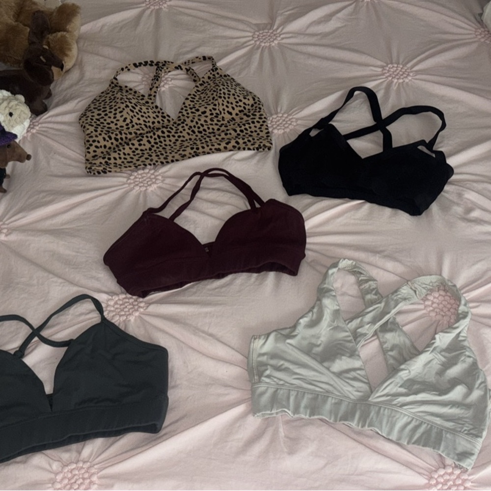 Set of 5 Stylish Bralettes in Various Colors